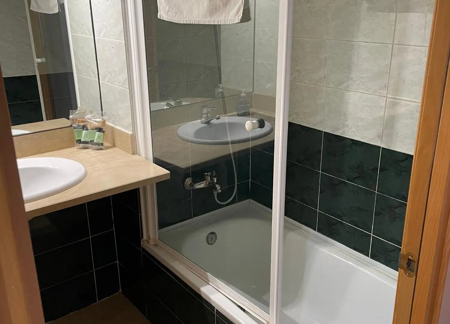 New! Amazing 2 Bedroom Apartment In Rambla Del Poblenou Barcelona