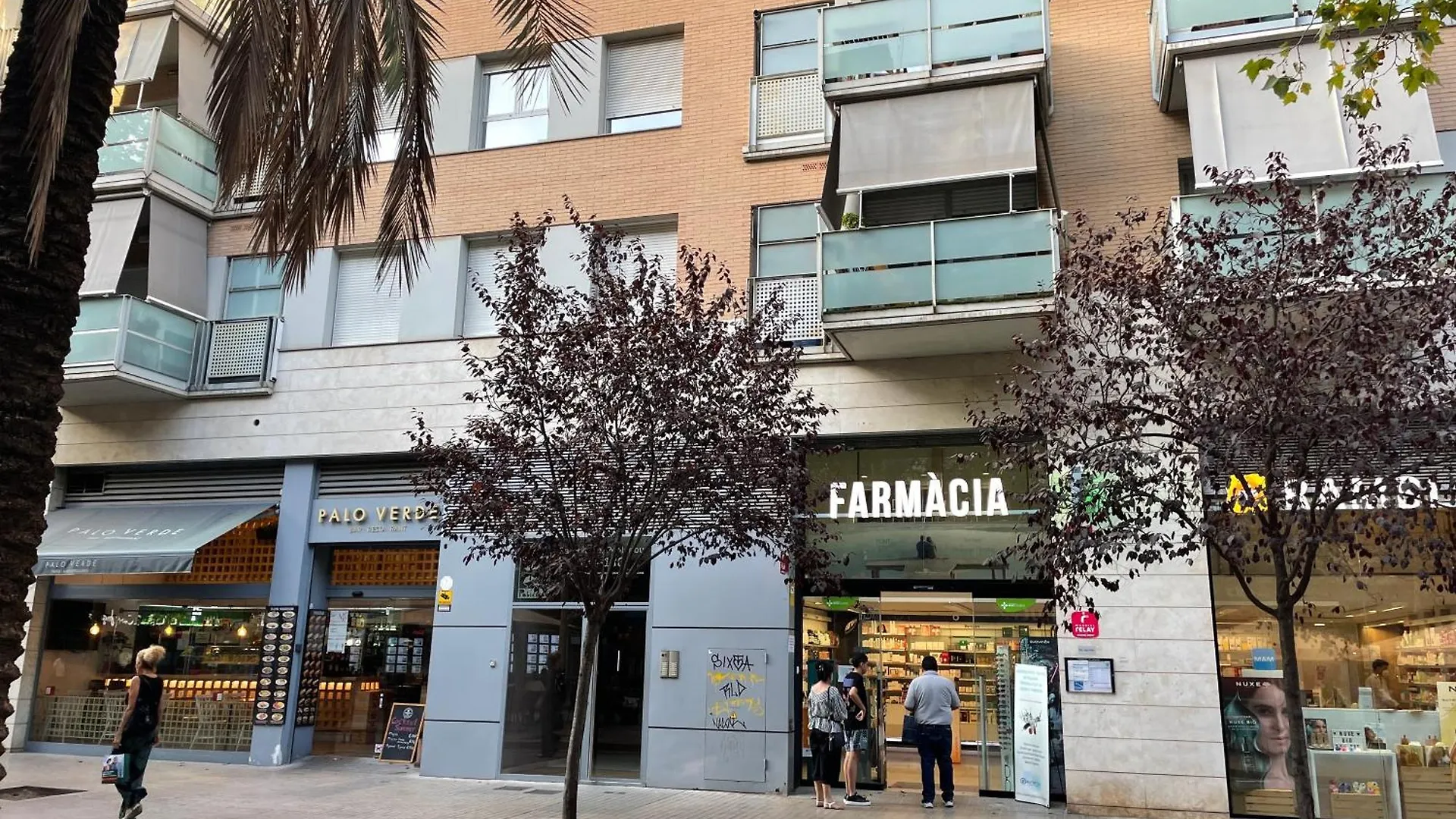 New! Amazing 2 Bedroom Apartment In Rambla Del Poblenou Barcelona