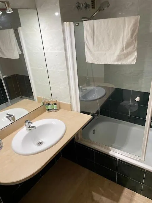 New! Amazing 2 Bedroom Apartment In Rambla Del Poblenou Barcelona